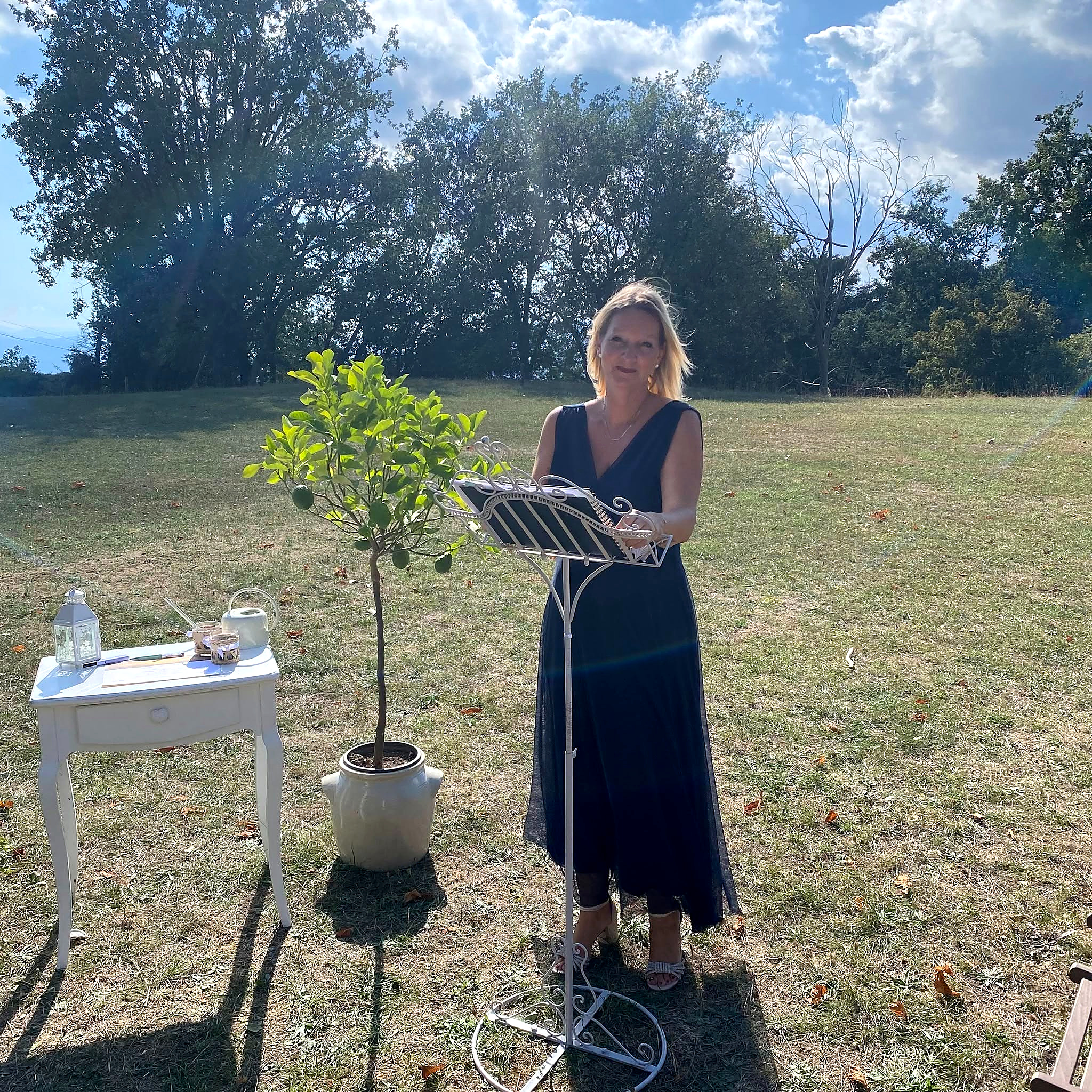 Le Grimoire du Mariage, Officiant laïque à Mandelieu-la-Napoule